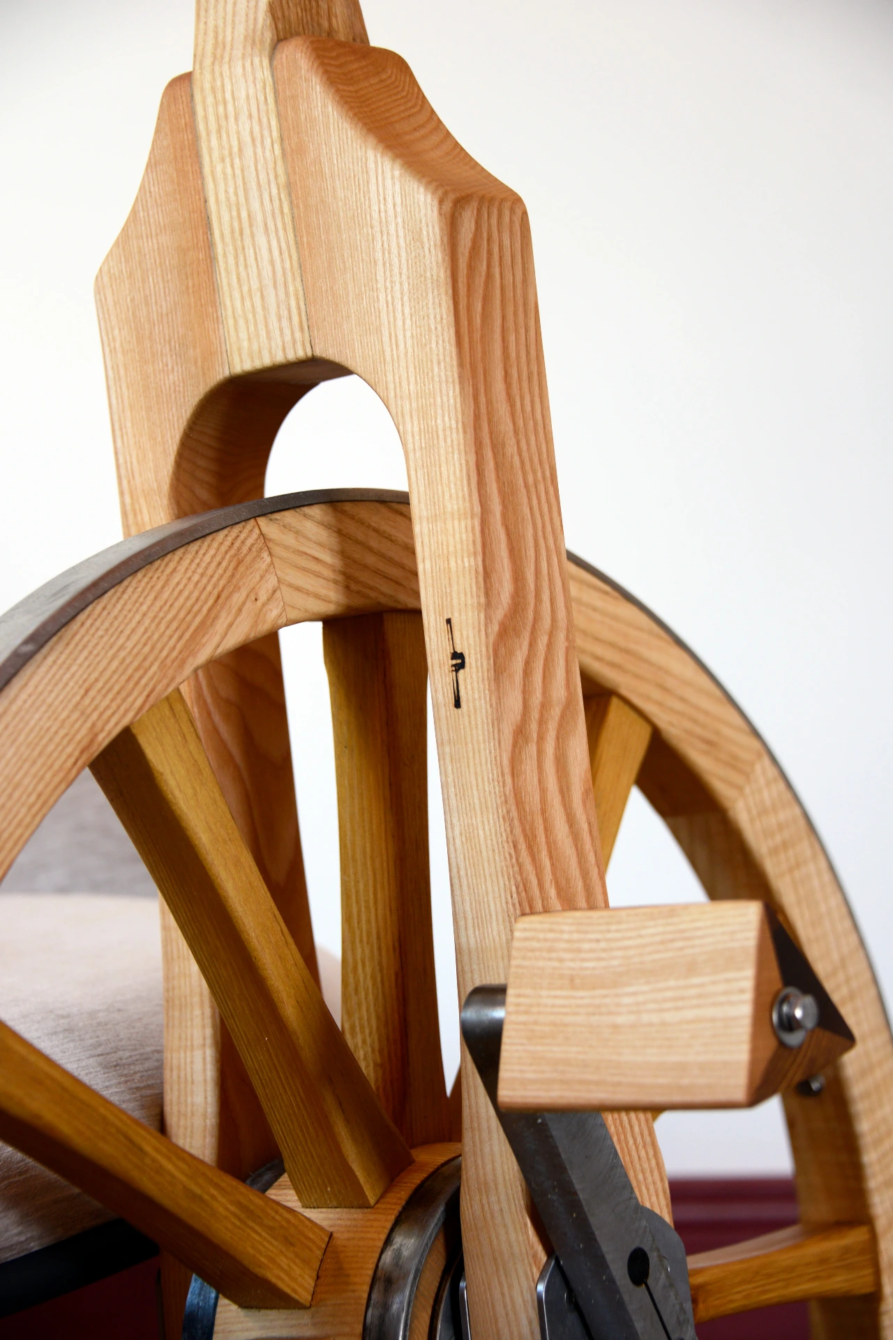 UNI. LE MONO D'ANTAN.